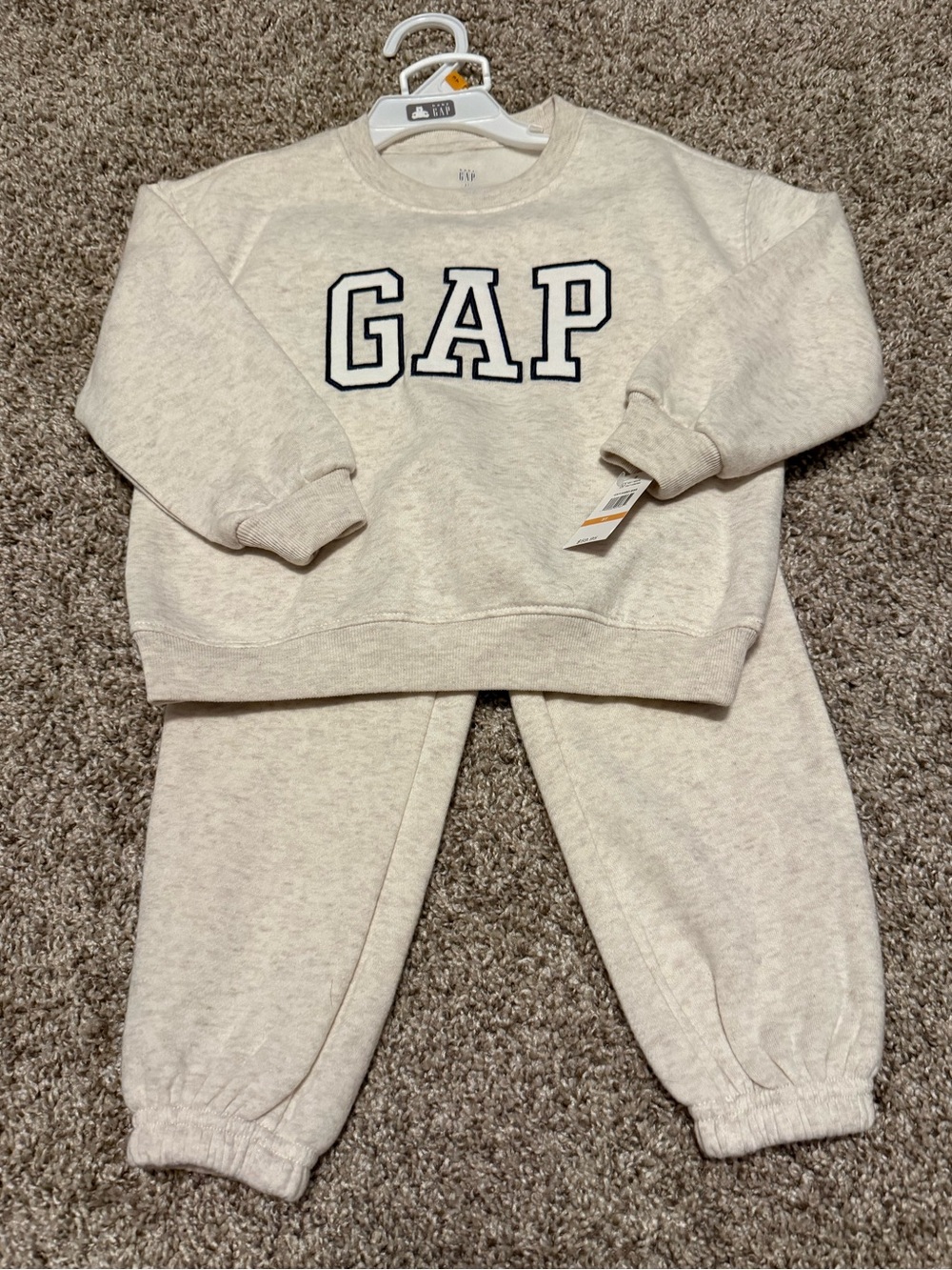 NWT Gap Matching Set - Picture 2 of 7
